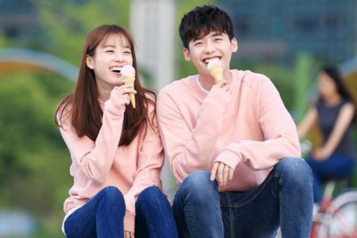Gợi ý bạn gái chọn trang phục ngày Valentine 'đốn tim' chàng