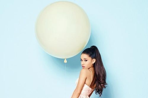 Bất chấp mâu thuẫn, Ariana Grande mang về giải Grammy đầu tiên trong sự nghiệp!