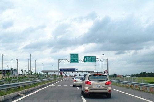 Tổng cục Đường bộ nói gì về việc VEC cấm vĩnh viễn 2 ôtô vào cao tốc?