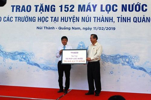 THACO hỗ trợ 152 máy lọc nước cho các trường trên địa bàn tỉnh Quảng Nam
