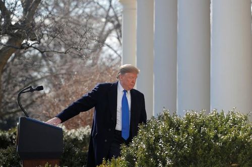 'Vượt mặt' quốc hội, TT Trump tuyên bố tình trạng khẩn cấp quốc gia