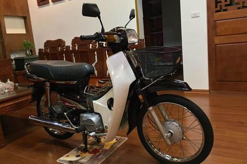 Honda Dream Thái đời 1995 rao bán 450 triệu đồng
