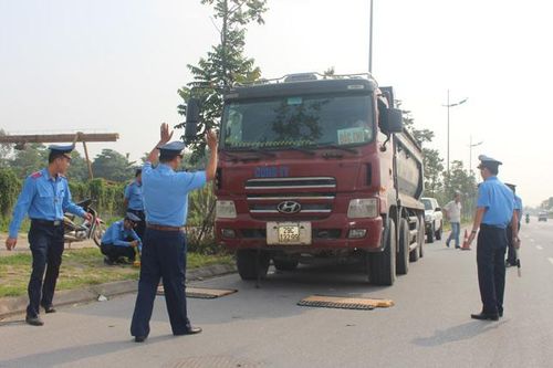 Xử phạt hơn 1.300 xe chở quá tải