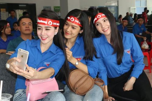 Dàn hoa khôi, á khôi háo hức tham gia hiến máu