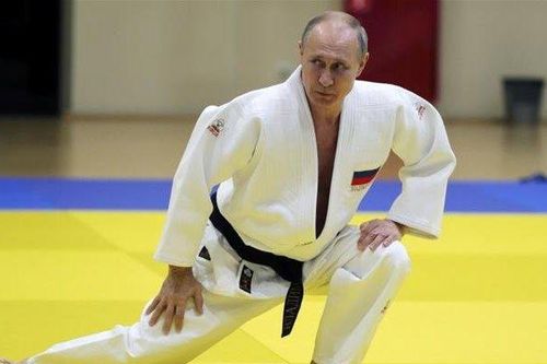 Nga sớm thay Mỹ thành lãnh đạo toàn cầu, ông Putin có thực sự 'siêu phàm' như lời đồn?
