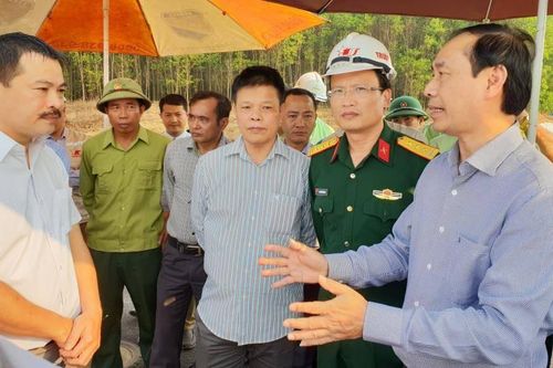 Lãnh đạo Bộ GTVT nhắc nhở đơn vị thi công dự án cao tốc hơn 11.000 tỷ đồng