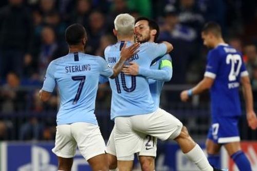 Manchester City lội ngược dòng ngoạn mục trước Schalke 04