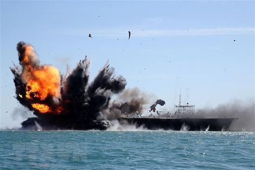 Iran tiến hành tập trận hải quân quy mô lớn ở vùng Vịnh