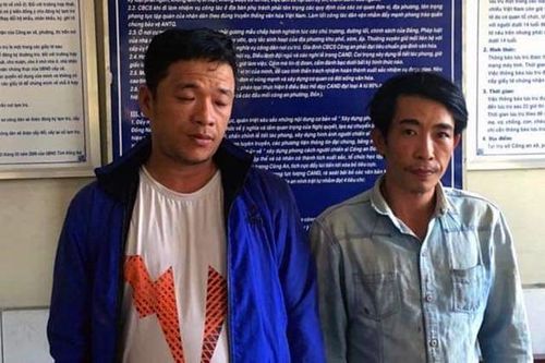 Bắt quả tang 2 gã trộm chó, tá hỏa thu được cả súng