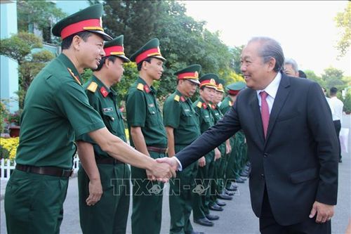Phó Thủ tướng Trương Hòa Bình thăm, làm việc với Bệnh viện Quân y 175