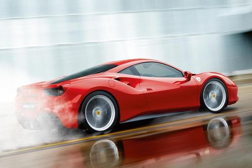 Không lái được Ferrari số tự động, trộm siêu xe bỏ của chạy lấy người