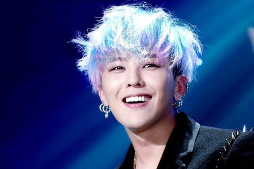 Sau vụ Seungri, đến lượt G-Dragon bị tố nhập ngũ như 'dạo chơi'