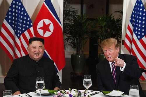 Xem món tây và đặc sản Triều Tiên trong bữa tối của TT Trump và NLĐ Kim