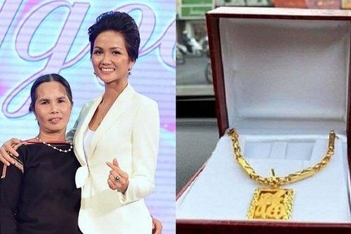 H'Hen Niê tiết lộ lý do đầy ý nghĩa khi mua dây chuyền vàng tặng mẹ ngày 8/3