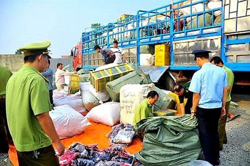 Lạng Sơn: Hàng lậu diễn biến phức tạp