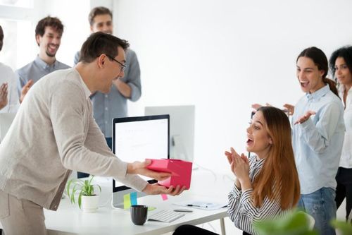 Lời chúc tặng nhân viên nữ ngày 8/3