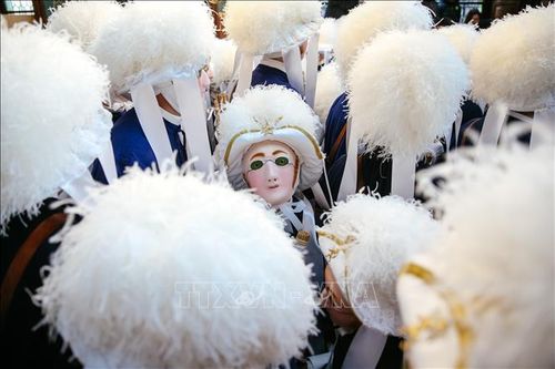 Độc đáo lễ hội hóa trang Carnaval Binche tại Bỉ