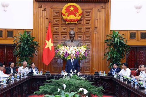 Thủ tướng Nguyễn Xuân Phúc tiếp đoàn đại biểu người có công quận Hải Châu (Đà Nẵng)