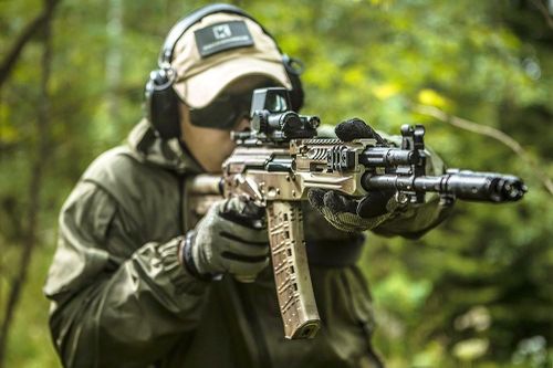 Kalashnikov tung video 3D mô phỏng chi tiết tiểu liên AK-12