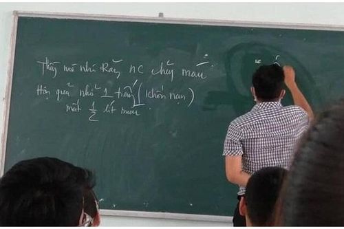 Vừa nhổ răng đã phải đi dạy, lời nhắn siêu đáng yêu của thầy giáo khiến dân mạng phát sốt