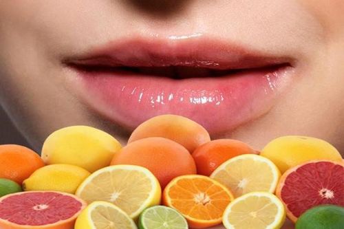 7 cách tẩy da chết cho môi các cô nàng nhất định phải biết