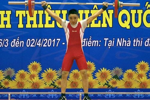 Đô cử 15 tuổi Đỗ Tú Tùng thiết lập 3 kỷ lục trẻ thế giới tại Mỹ