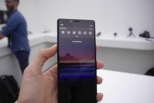 Sony Xperia 1 với chip SD855 và màn hình 4K xuất hiện ở Anh