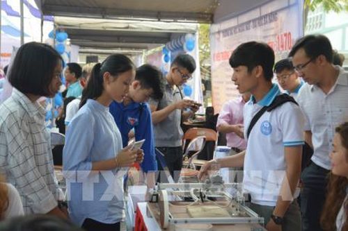 Tuyển sinh 2019: Tư vấn chọn tổ hợp xét tuyển, ngành nghề đào tạo