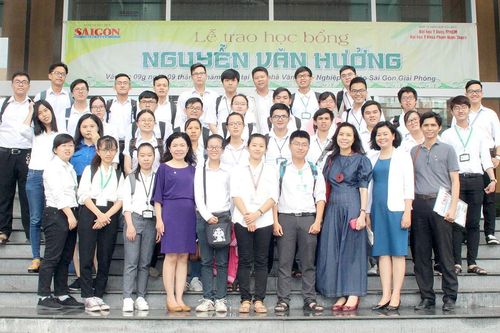 Giáo dục truyền thống cho các thầy thuốc tương lai