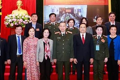 Nhiều mô hình, điển hình tiên tiến trong phong trào toàn dân bảo vệ ANTQ và 'Dân vận khéo'