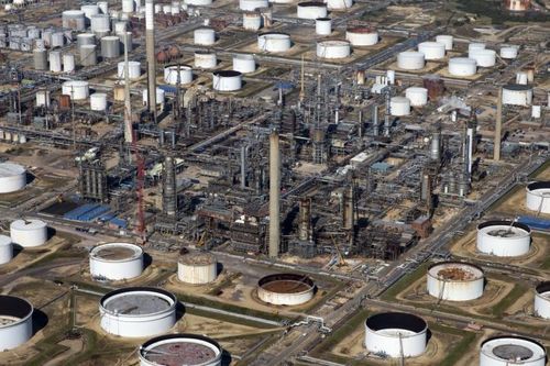 Giá dầu thế giới 12/3 tăng sau khi Bộ trưởng Saudi Arabia khẳng định quan điểm về giá dầu
