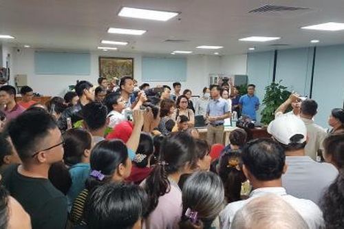 Quảng Nam: Hàng trăm người dân đòi quyền lợi khi mua đất