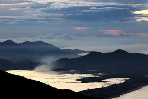Kỳ bí nơi 'nàng Tiên ngủ' ở nóc nhà của người Mường