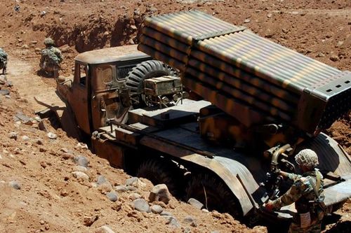 Pháo binh, tên lửa Syria đánh phá căn cứ địa của 'quân thánh chiến' ở Idlib