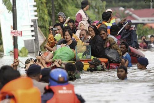 Hơn 50 người thiệt mạng do lũ quét ở miền đông Indonesia