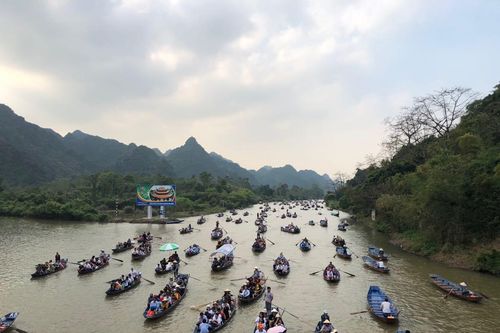 Lễ hội Chùa Hương 2019 đã thu hút hơn một triệu du khách