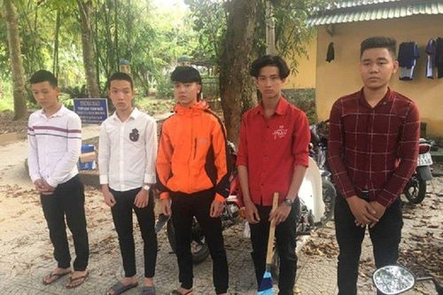 Xác định nhóm côn đồ dọa chém lái xe tải trong hầm BOT ở Huế