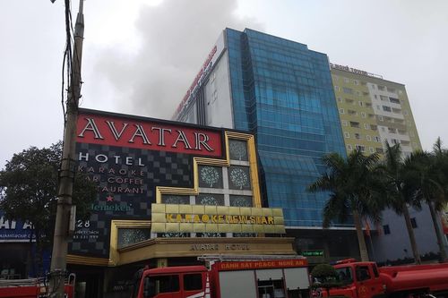 Cháy lớn ở tổ hợp bar, karaoke Avatar, 1 người chết