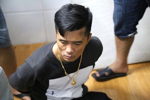 Bắt đối tượng ngụy trang ma túy trong loa thùng