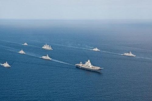 Ấn Độ ồ ạt triển khai một loạt tàu chiến răn đe Pakistan