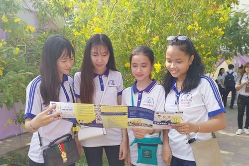 ĐH Trà Vinh có chính sách đặc biệt sinh viên nữ học ngành kỹ thuật công nghệ