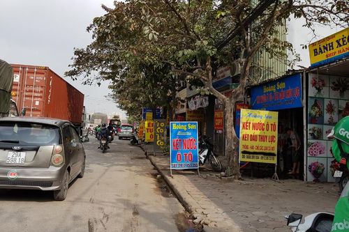 Tình trạng tái lấn chiếm vỉa hè, lề đường: Xử lý triệt để, bảo đảm an toàn giao thông