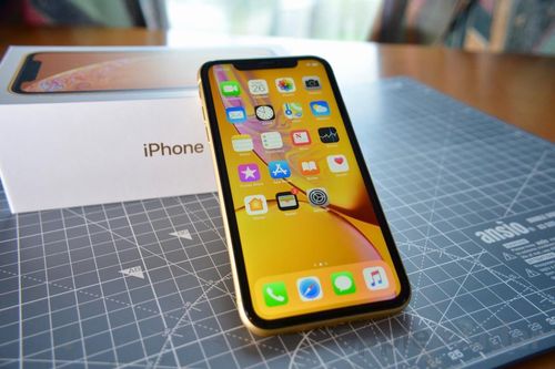 iPhone XR cũ 15 triệu về ồ ạt, người dùng VN chê đắt