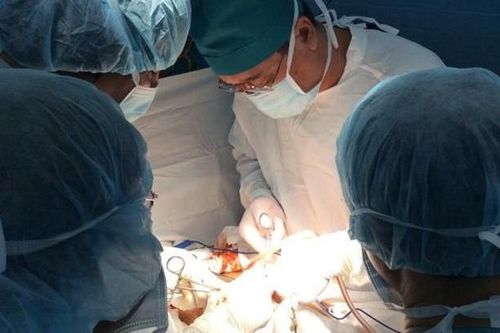 Cô gái suýt mất mạng vì 'đốt ngải' chữa u nang buồng trứng