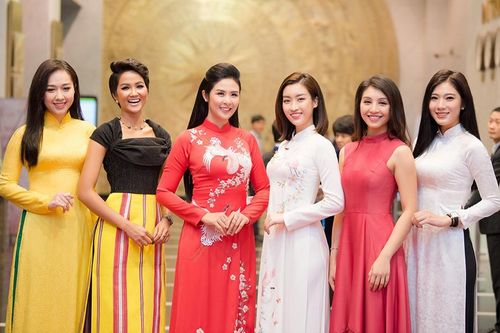 Ngọc Hân, Mỹ Linh áo dài duyên dáng hội ngộ dàn người đẹp Hoa hậu Việt Nam
