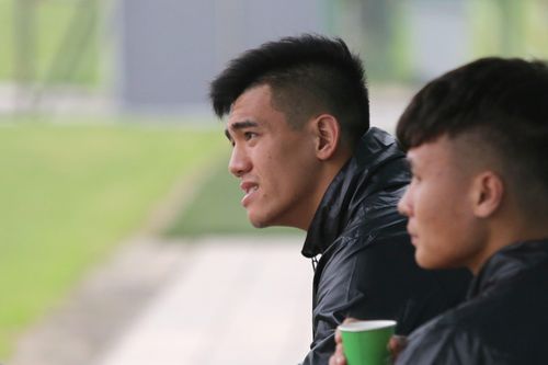 U23 Việt Nam chốt danh sách: HLV Park Hang Seo giữ Đình Trọng, loại Tiến Linh
