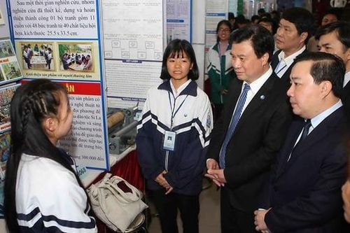 Bộ GD&ĐT nói gì về phụ huynh tố giải nhất khoa học kỹ thuật có vấn đề?