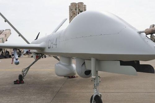Trung Quốc bán máy bay không người lái quân sự tầm xa cho Pakistan