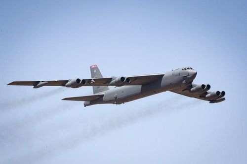 Mỹ ồ ạt triển khai 6 'Pháo đài bay' B-52 tới châu Âu để đối phó Nga