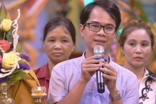 Bác sĩ Bệnh viện Bạch Mai khuyên người dân lên chùa Ba Vàng chữa bệnh